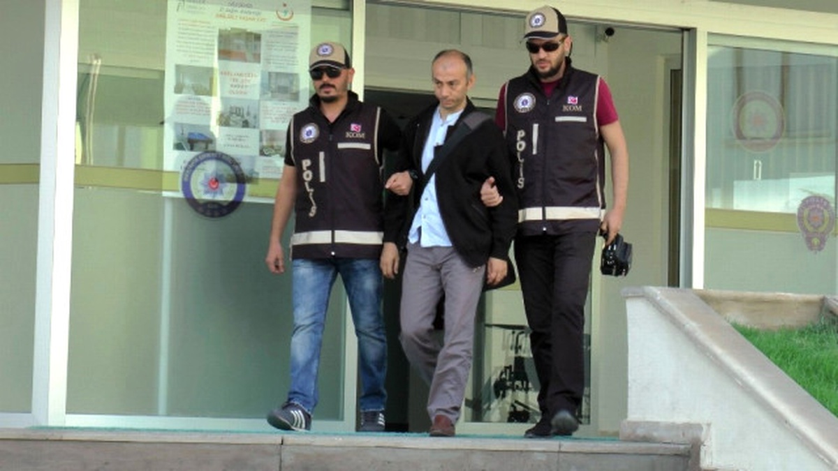 Güncelleme - Fetö\'nün "İç Anadolu Dar Bölge İmam Yardımcısı" Tutuklandı