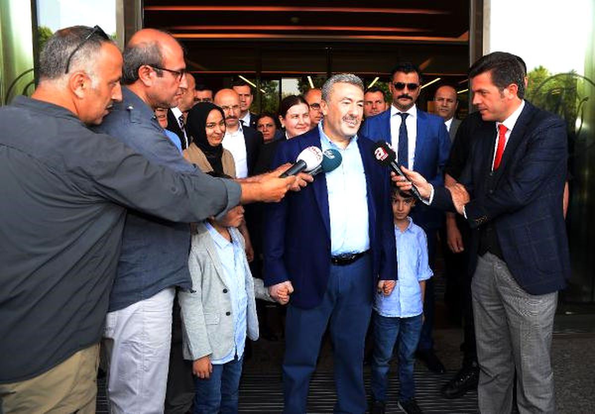 İstanbul Emniyet Müdürü Mustafa Çalışkan, Rahatsızlığından Dolayı Bir Süre Önce Kaldırıldığı...
