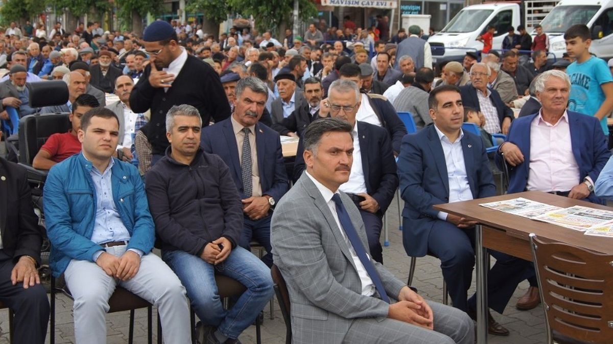 Kağızman\'da Gönül Sofraları Kuruldu