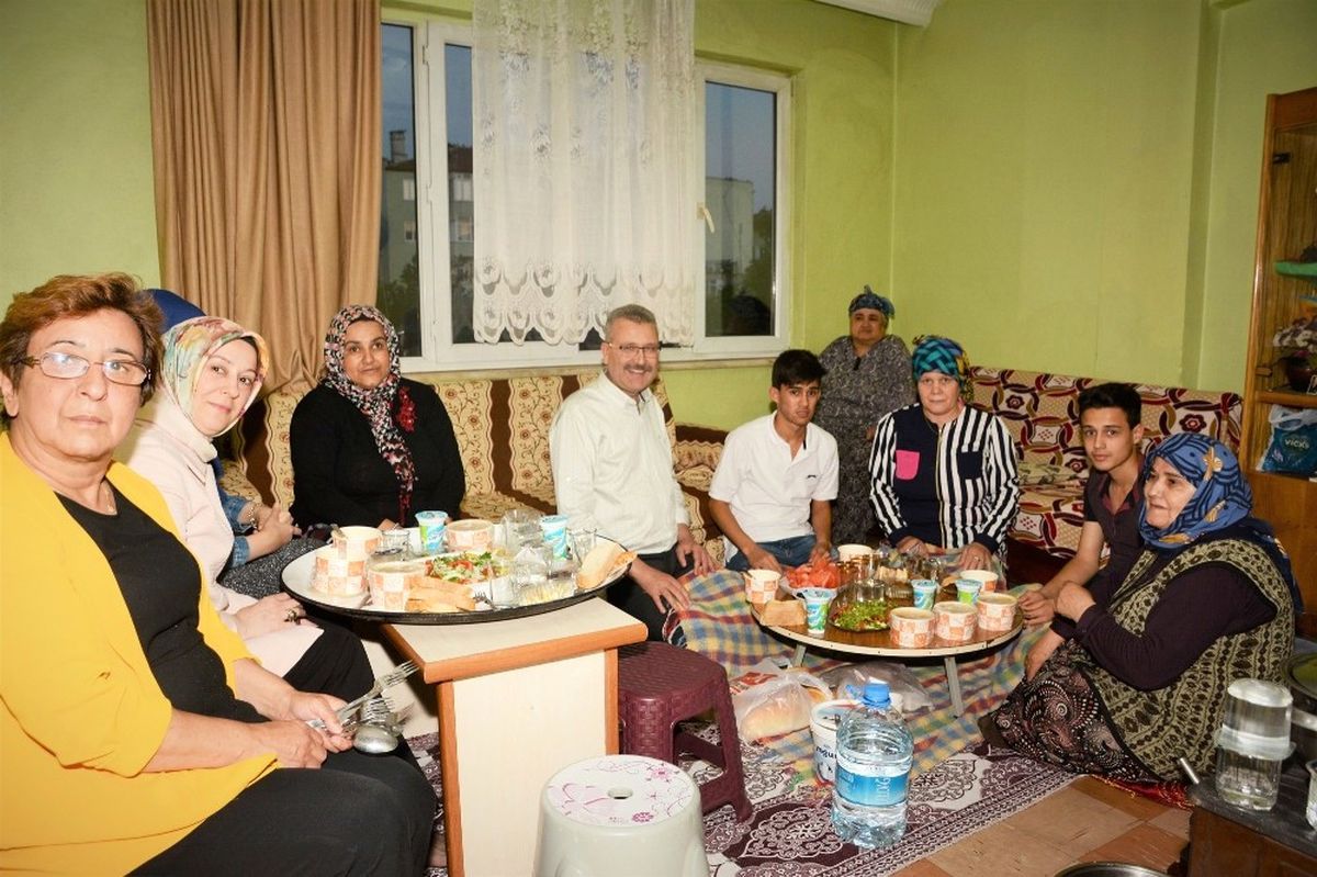 Karacabey Belediyesi\'nin Ramazan Etkinliklerine Tam Not