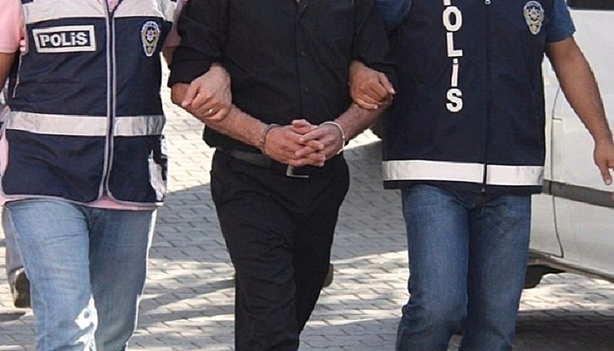 Mahalleli Yakaladığı Şüpheliyi Polise Teslim Etti