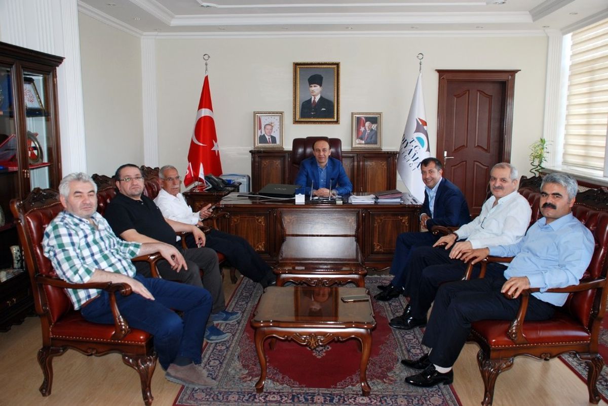 Meşhur Çiğköfteci Ömer Aybak\'tan Vali Erin\'e Ziyaret