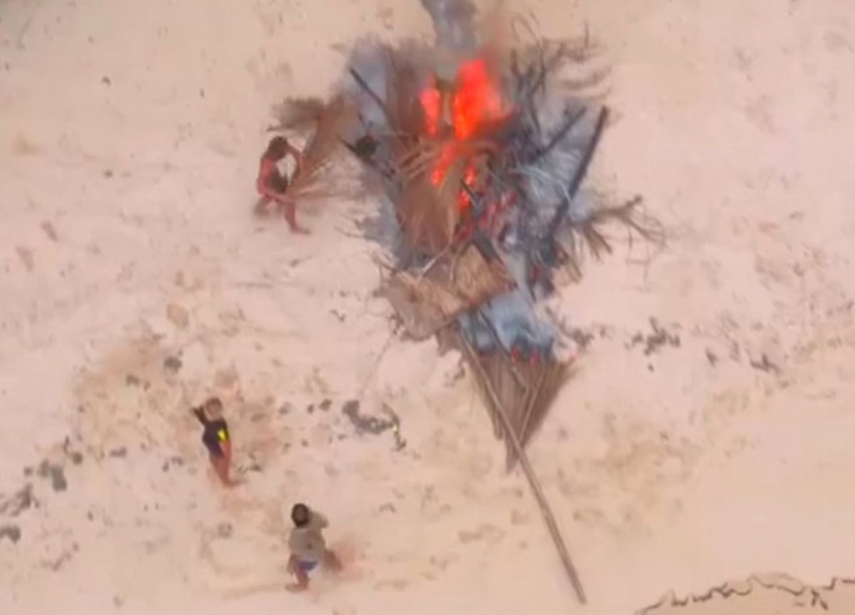 Survivor 2017\'de Ada Hayatı Sona Erdi! Her Şeyi Yıkıp Ayrıldılar...