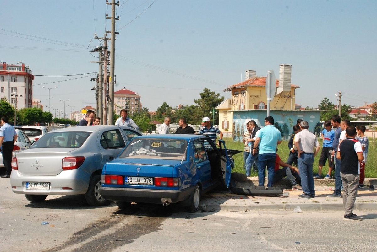 Tekirdağ\'da Trafik Kazası: 1 Yaralı