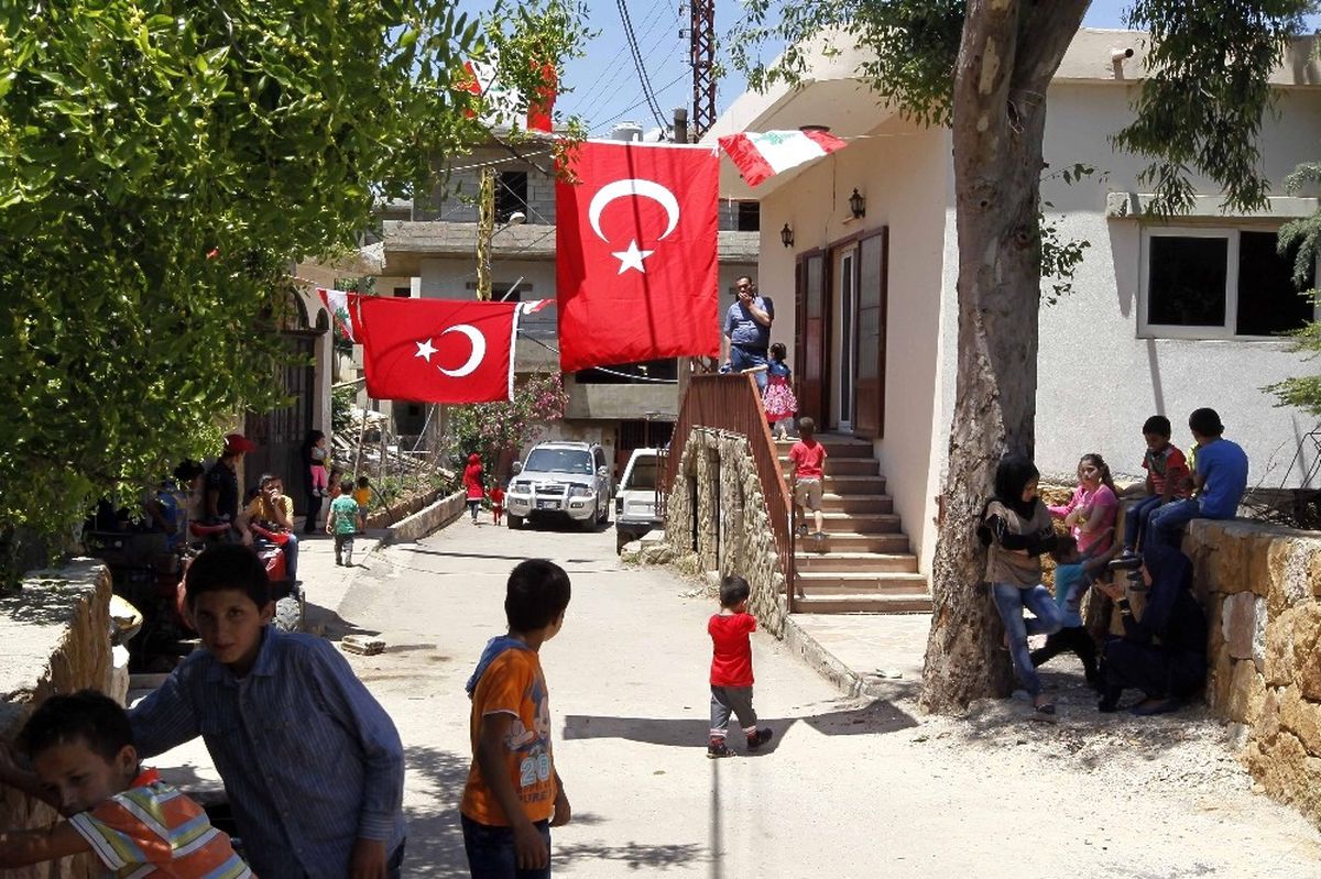Tika Lübnan\'da Çocukların Yüzünü Güldürdü