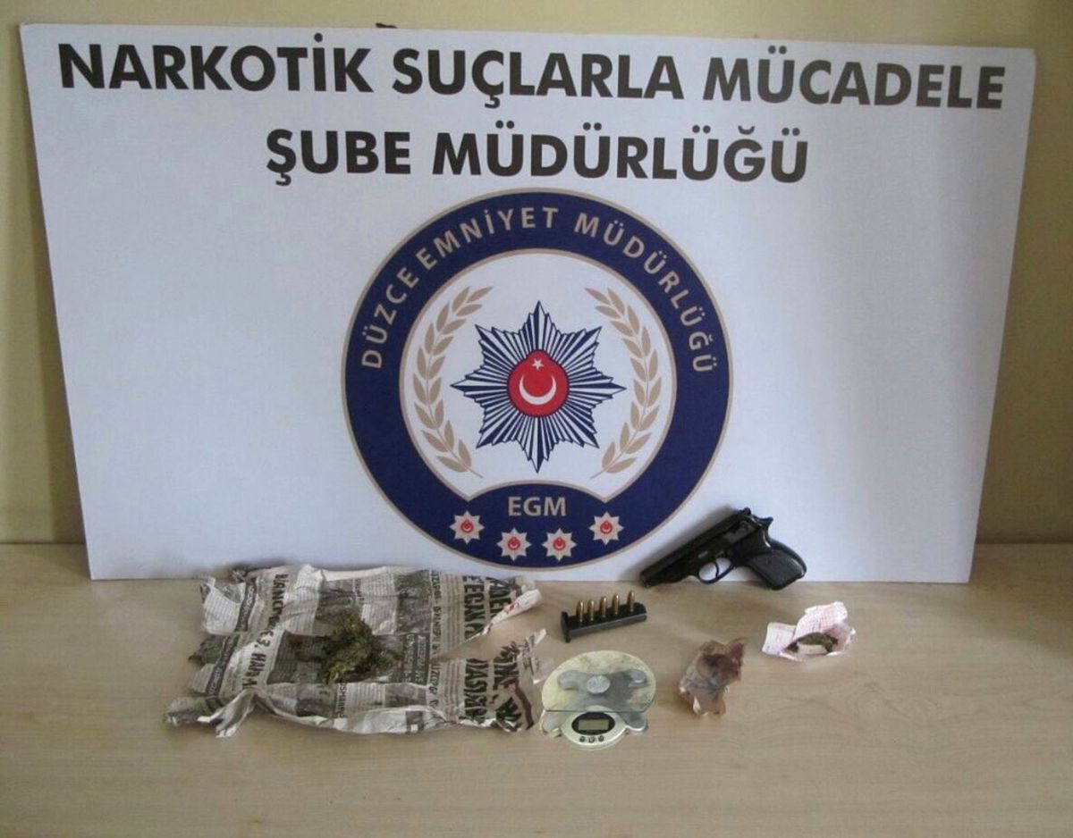 Uyuşturucu Satıcıları Darbe