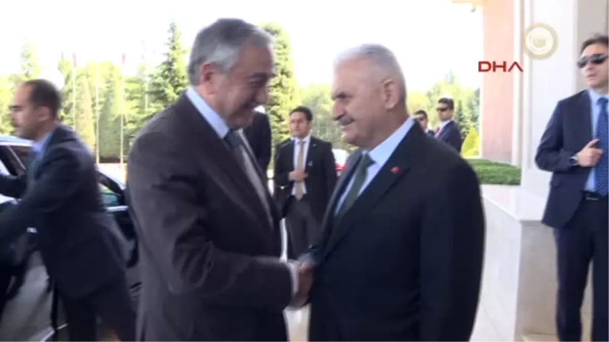 Başbakan Yıldırım, KKTC Cumhurbaşkanı Akıncı\'yla Görüştü