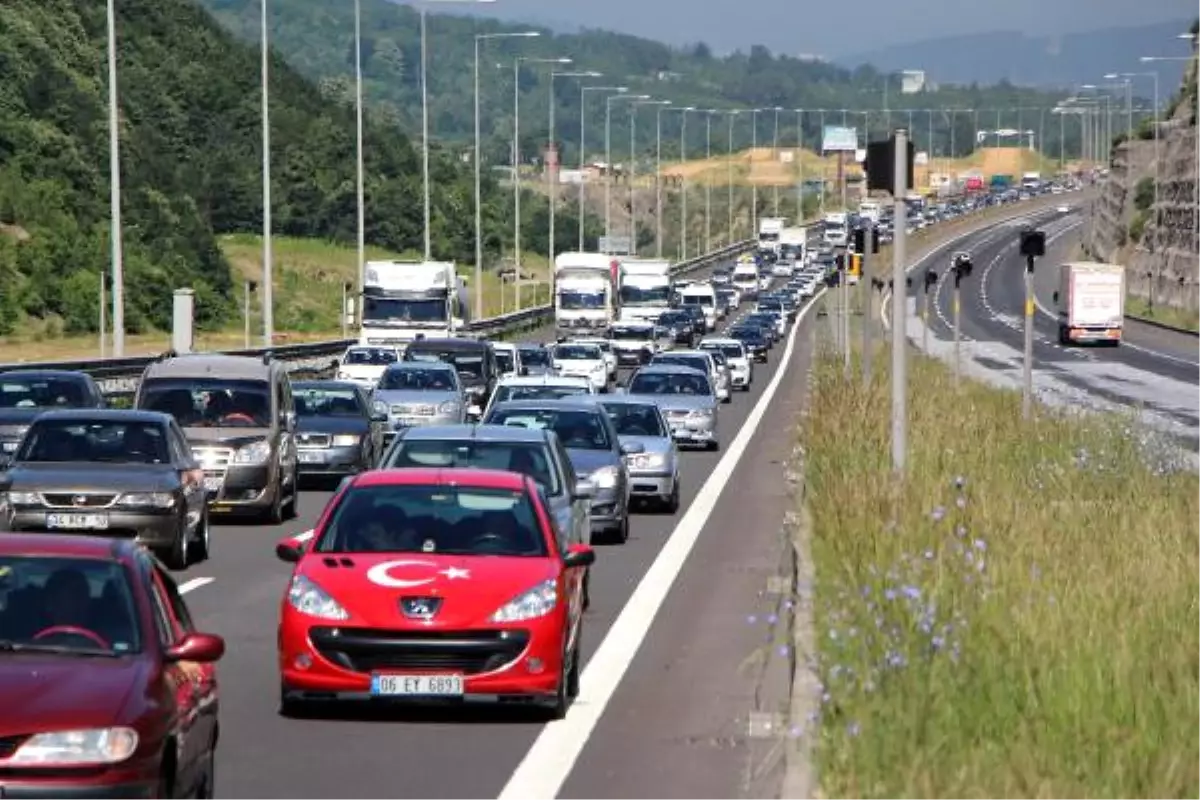 Bayram Tatili Bolu Dağı\'nda Trafiği Felç Etti!