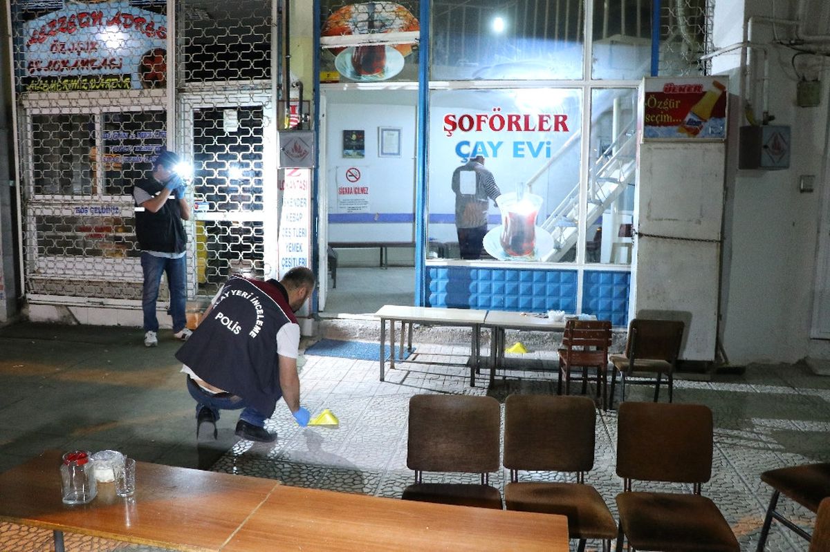 Çay Ocağında Silahlı ve Bıçaklı Kavga: 5 Yaralı