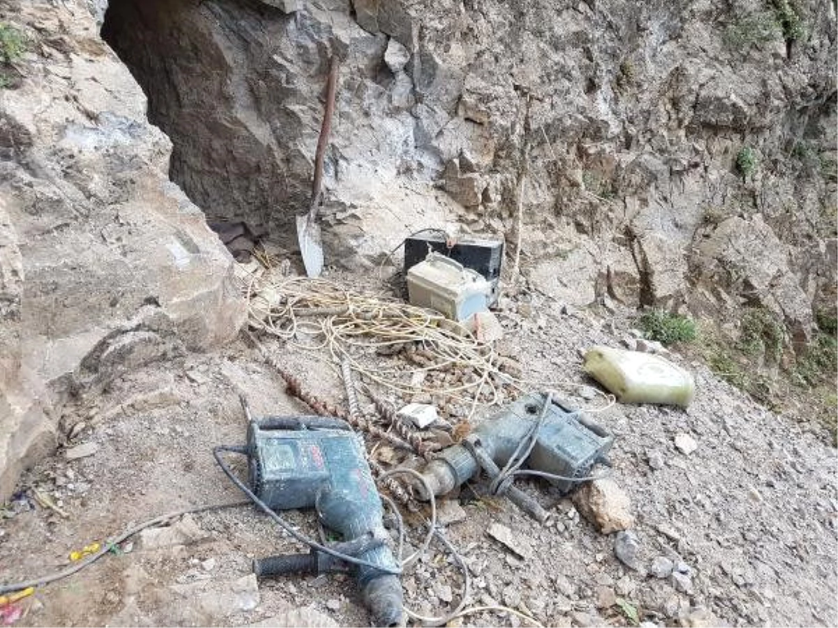 PKK\'ya Ait 4 Odalı Mağara Bulundu