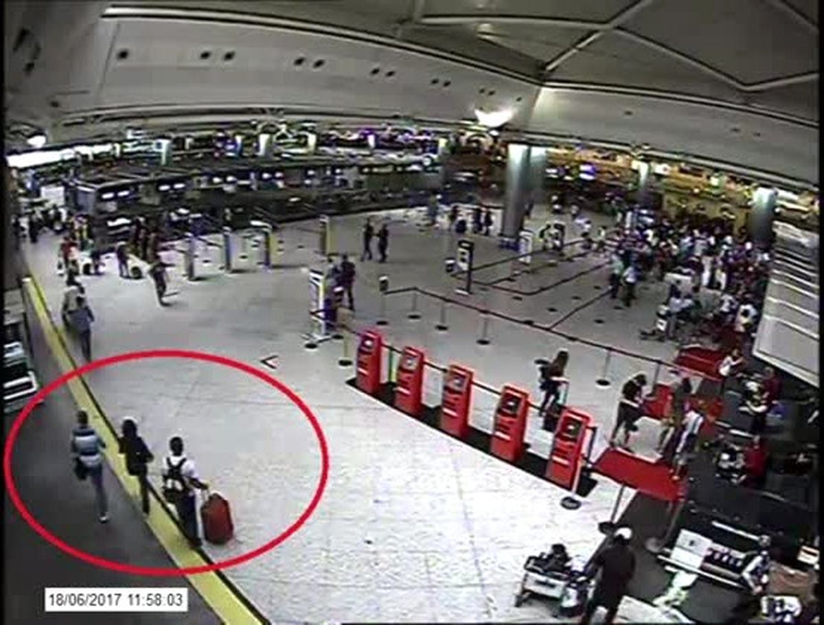 Dhkp-C\'li Terörist Atatürk Havalimanı\'nda Sahte Pasaportla Yurtdışına Kaçarken Yakalandı