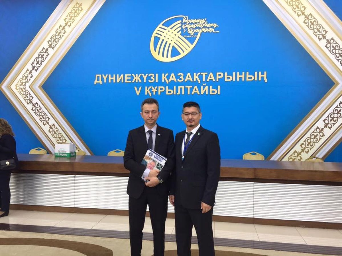 Dünya Kazakları Astana\'da Toplandı
