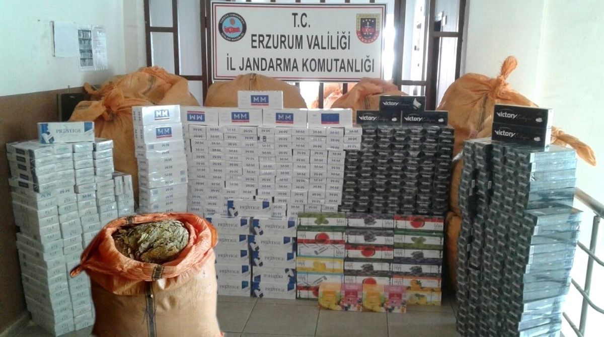Erzurum\'da 10 Bin Paket Kaçak Sigara ile Bin 500 Kg Nargile Tütünü Ele Geçirildi