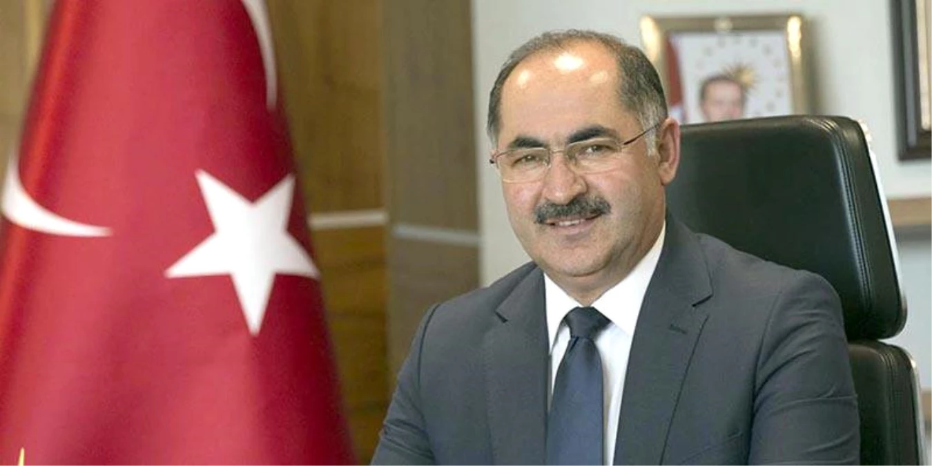 Fetö\'den Gözaltına Alınan Rektör Osman Şimşek, Adliyede