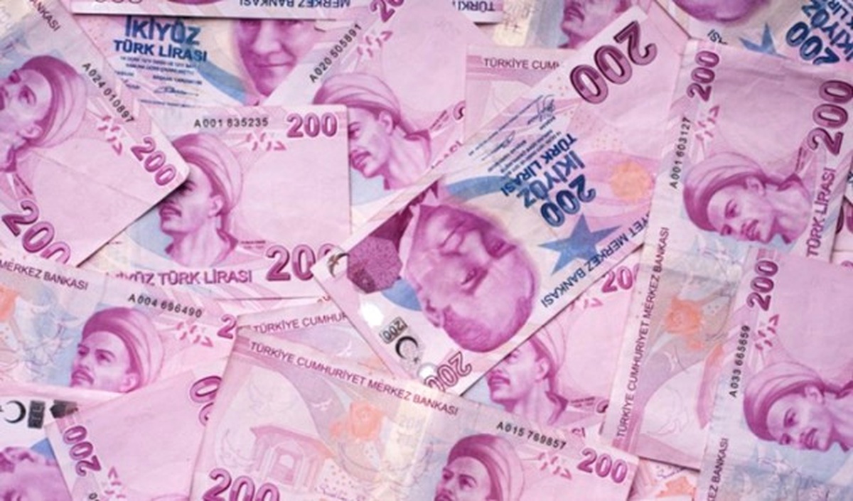 Hazine Borçlanmaya Yüklendi, Sürpriz Piyasayı Endişelendirdi