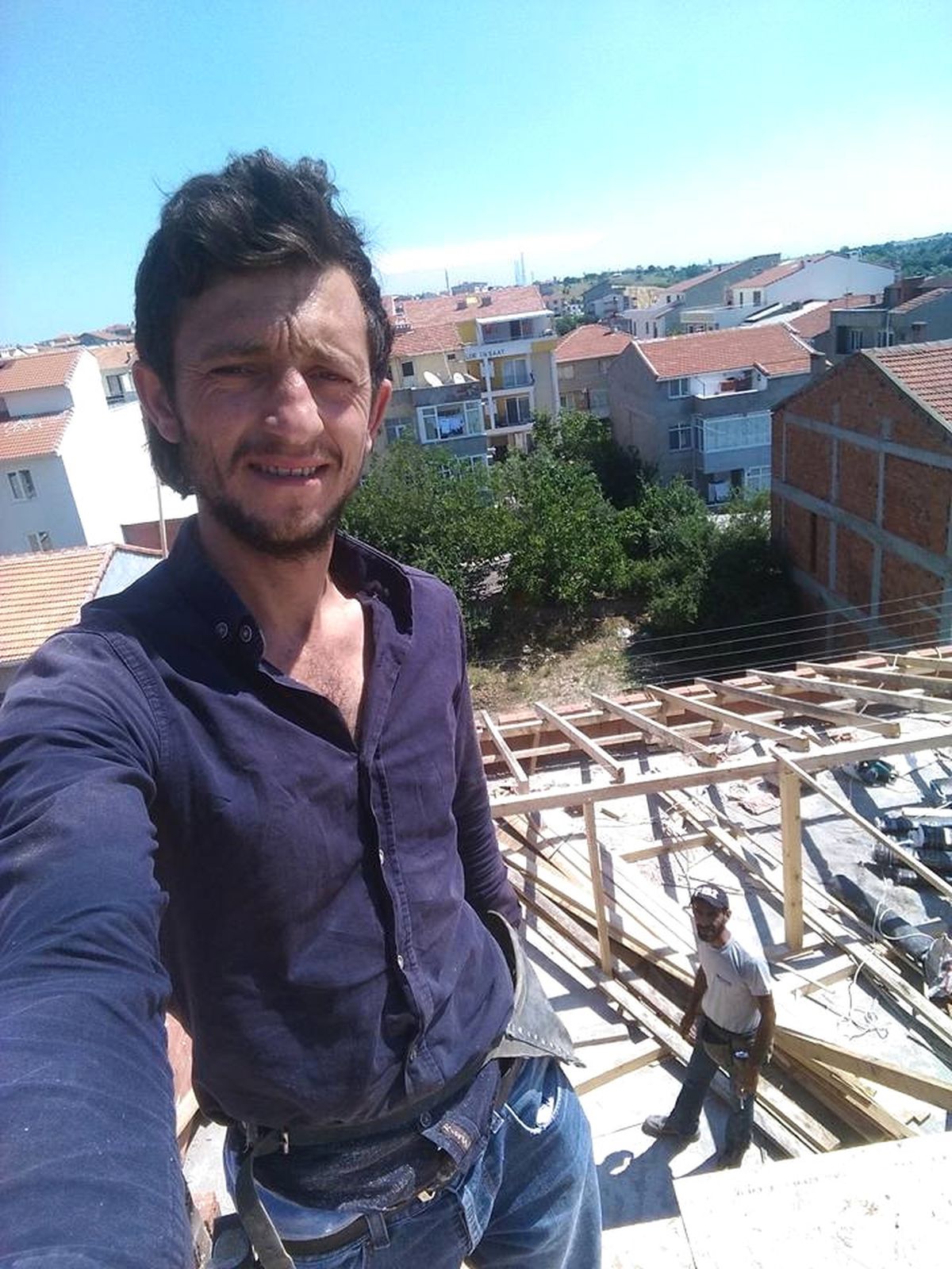 İnşaattan Düşen İşçi Öldü