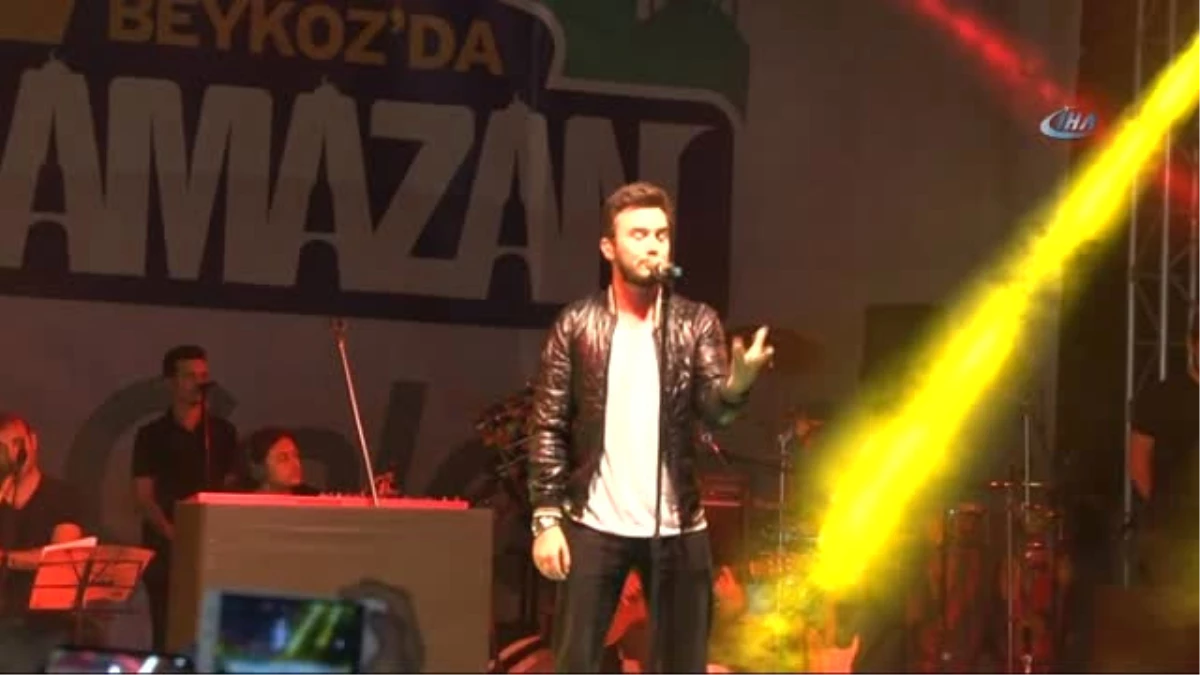 Mustafa Ceceli Beykoz\'da Konser Verdi