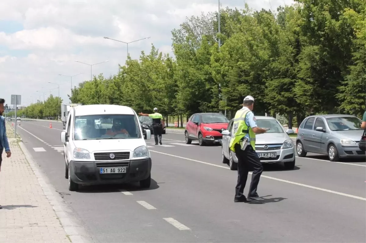 Niğde\'de \'Türkiye Güvenli Trafik Denetimi\' Uygulaması Yapıldı