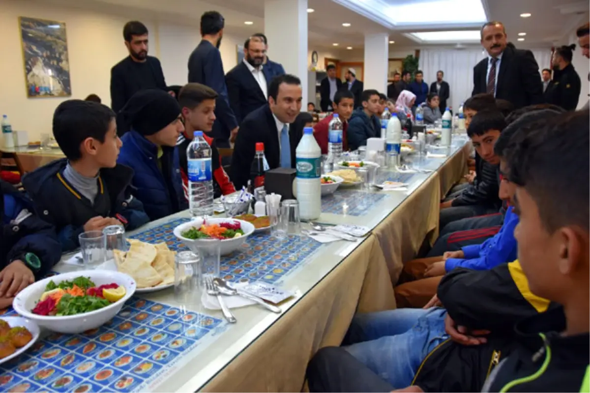 Nusaybin Belediyesinden Yetim Çocuk İçin İftar Programı