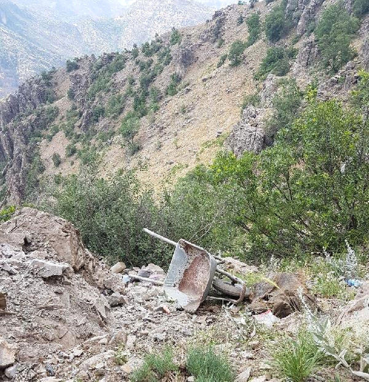 PKK\'ya Ait 4 Odalı Mağara Bulundu