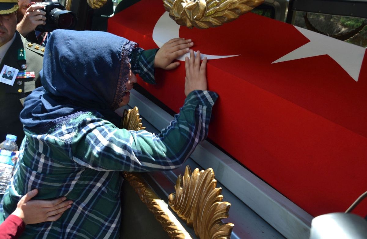 Şehit Eşinin Feryadı Yürek Dağladı