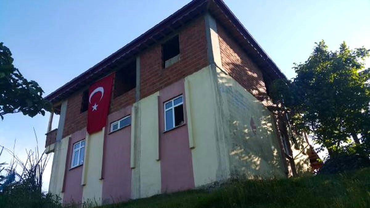 Şehit Uzman Çavuşun İnşaat Halindeki Evini Belediye Tamamlayacak