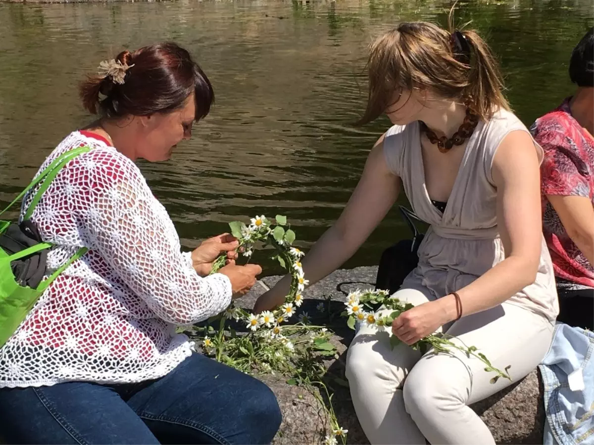 Stockholm\'de "Yaz Ortası Bayramı" Coşkusu Yaşandı