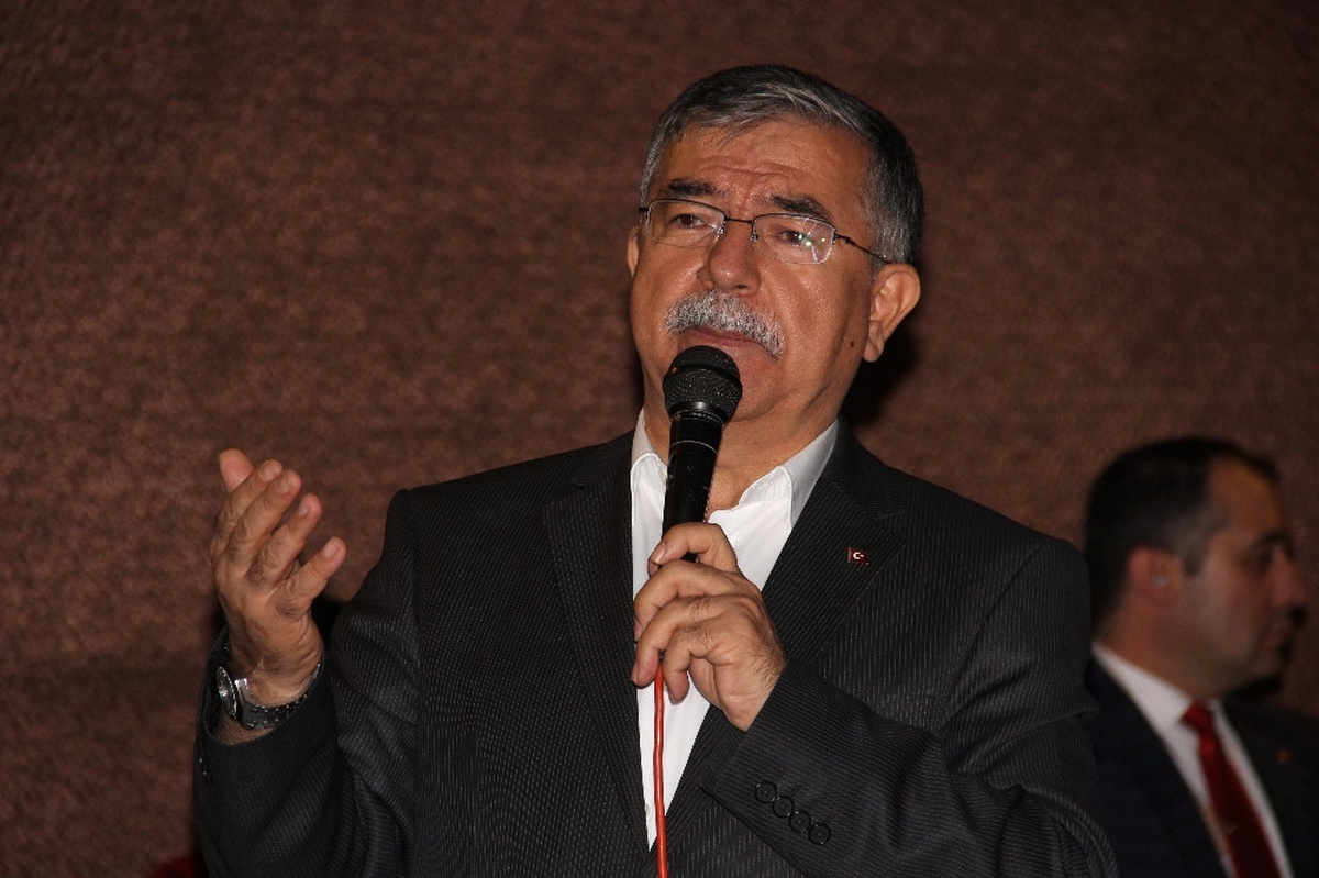 Yaklaşık 33 Bin Öğretmenin İlişiği Kesildi"