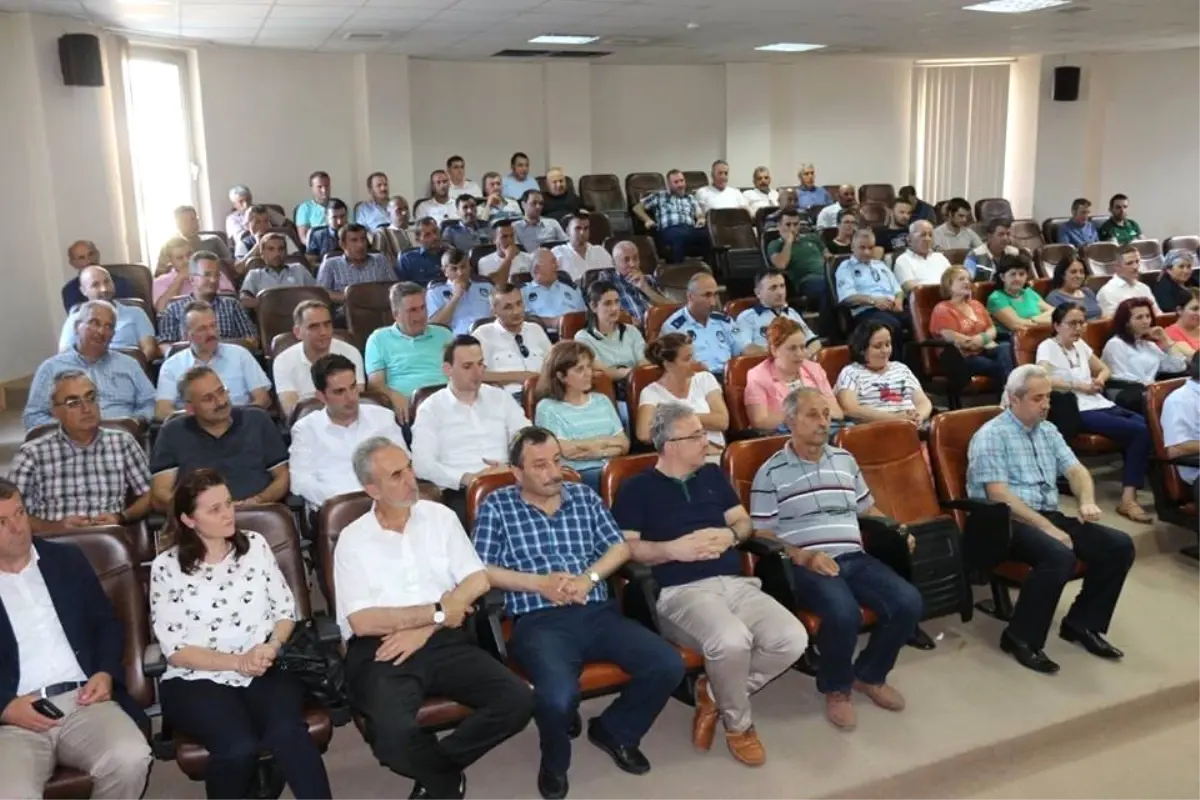 Başkan Yemenici, Belediye Personeli ile Bayramlaştı