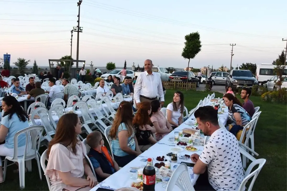 Hayrabolu Belediyesi Personeli İftar Yemeğinde Buluştu