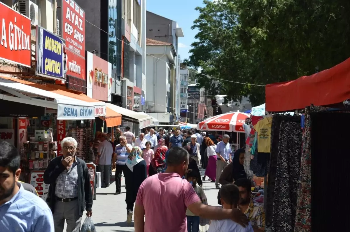 Kırıkkale\'de Bayram Yoğunluğu