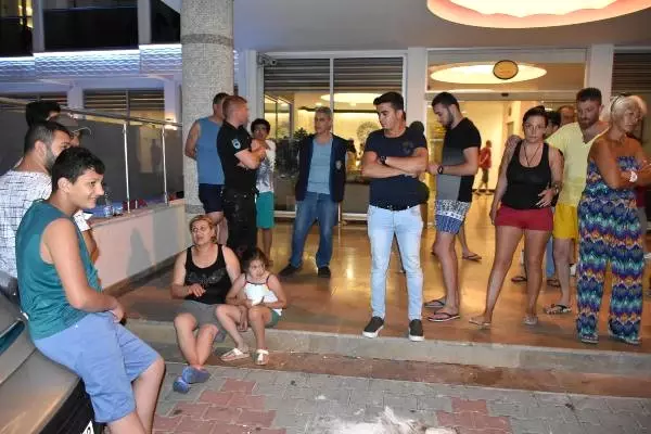 Marmaris'te Otel Kapısında Kalan Tatilciler Muhatap ...