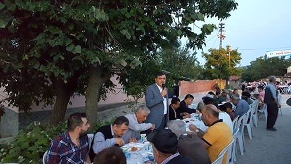 Pazaryeri\'nde Mahalle İftarları