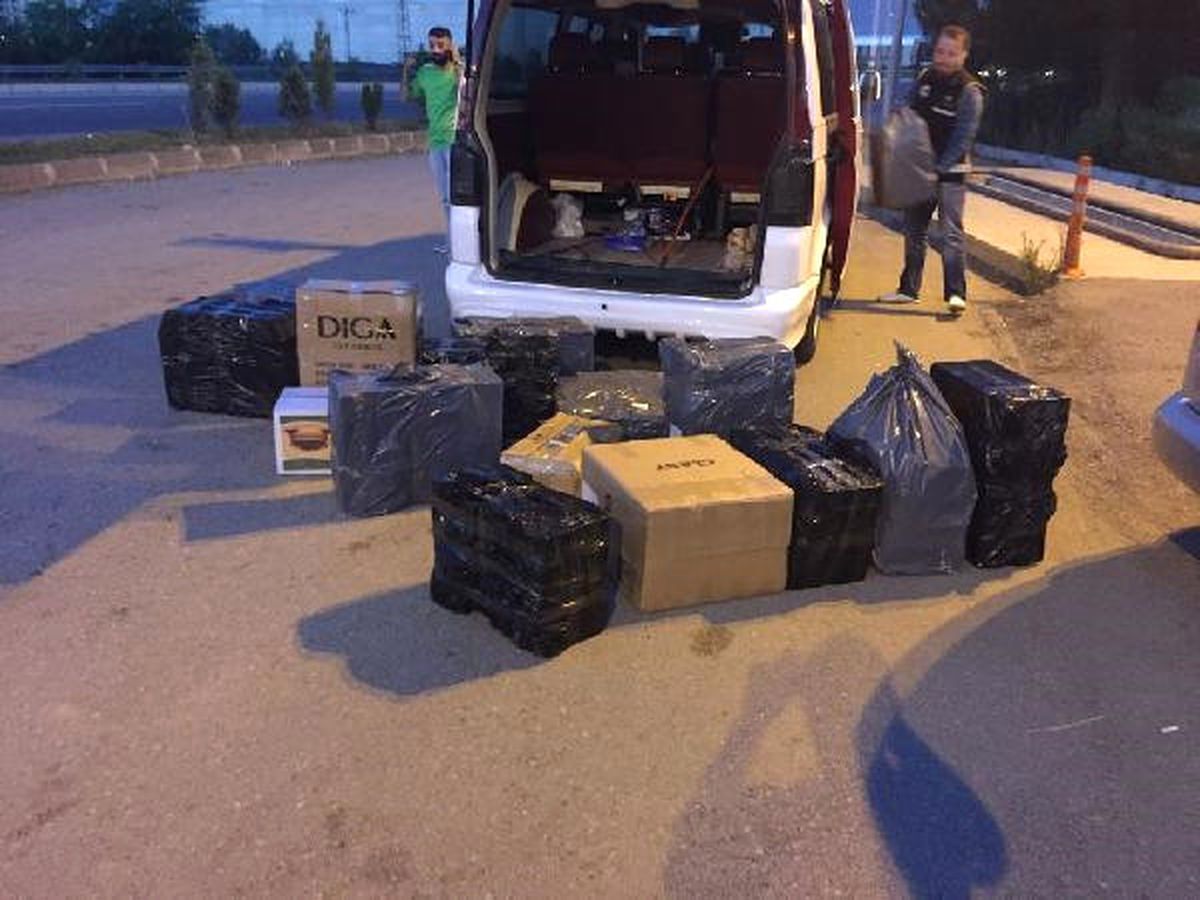 Samsun\'da Kaçak İçki ve Sigara Operasyonu