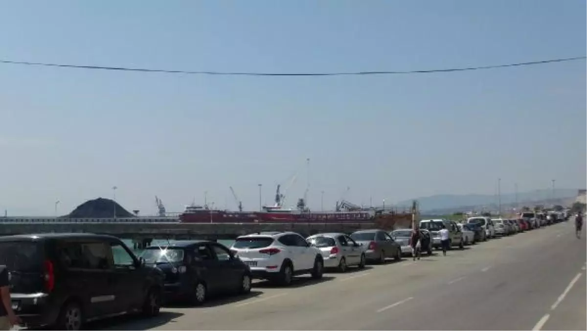 Tekirdağ\'da Feribotlarda Bayram Yoğunluğu