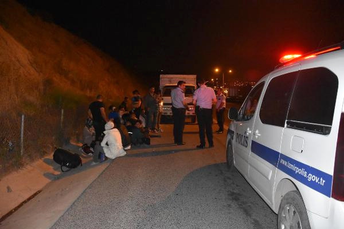 Yunanistan\'a Kaçmaya Çalışan 47 Kişi Yakalandı