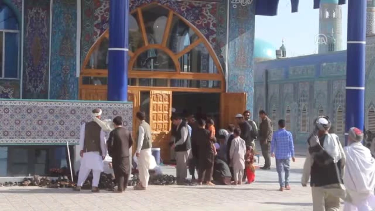 Afganistan\'da Ramazan Bayramı Coşkusu - Mezar-I
