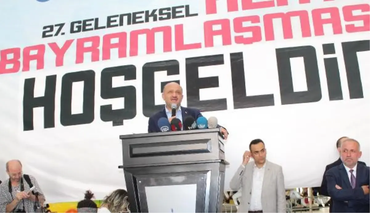 Bakan Işık, Gebze\'de Partililerle Bayramlaştı (3)