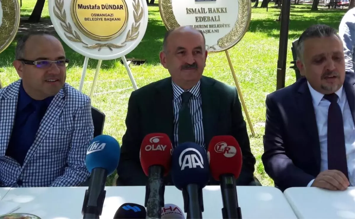 Bakan Müezzinoğlu: "Yabancılara Alet Olan Bir İslam Dünyası Yönetim Anlayışının Bedelini Ödüyoruz"