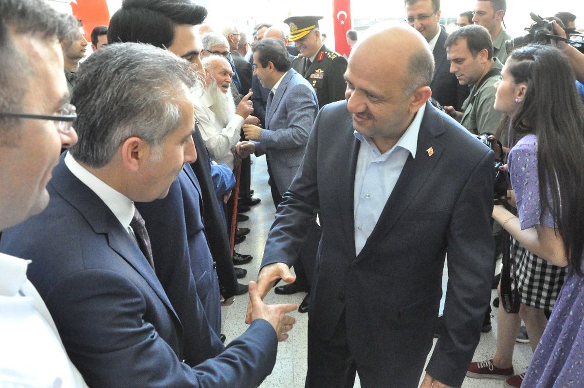 Bakanı Işık, AK Parti Kocaeli İl Teşkilatı ve Kent Bayramlaşmasına Katıldı
