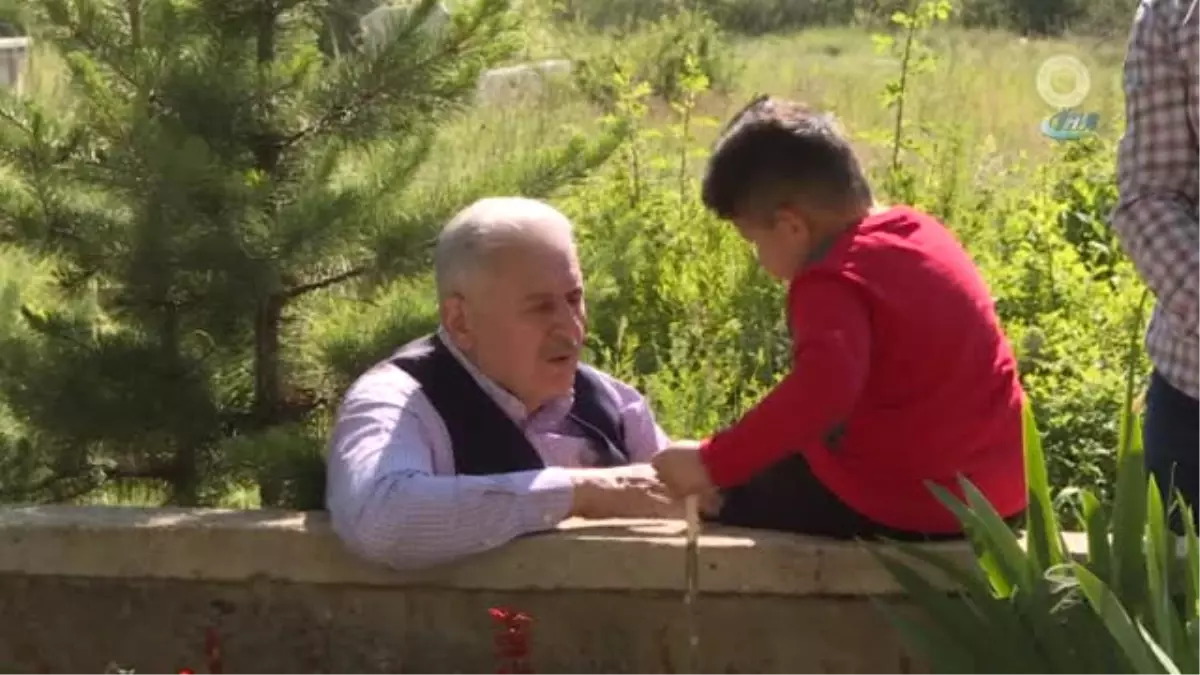 Başbakan Yıldırım, Bayramı Baba Ocağında Geçirdi