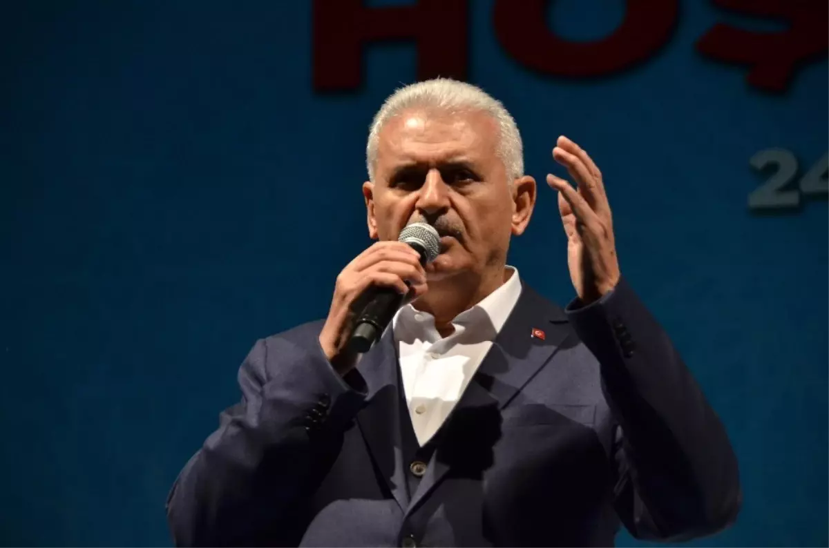 Başbakan Yıldırım: "Fetö\'nün Ayakta Alkışladığı Yürüyüşü Yapmak Adalet Değil Olsa Olsa Gaflettir"