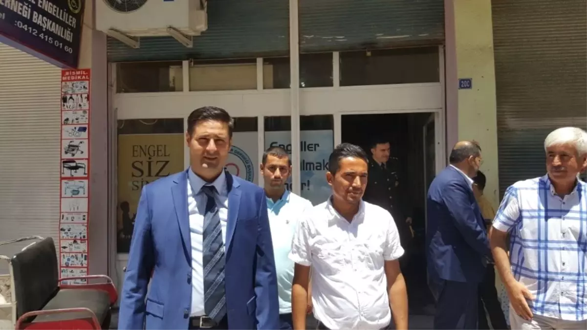 Başkan Gülenç, Vatandaşlarla Bayramlaştı