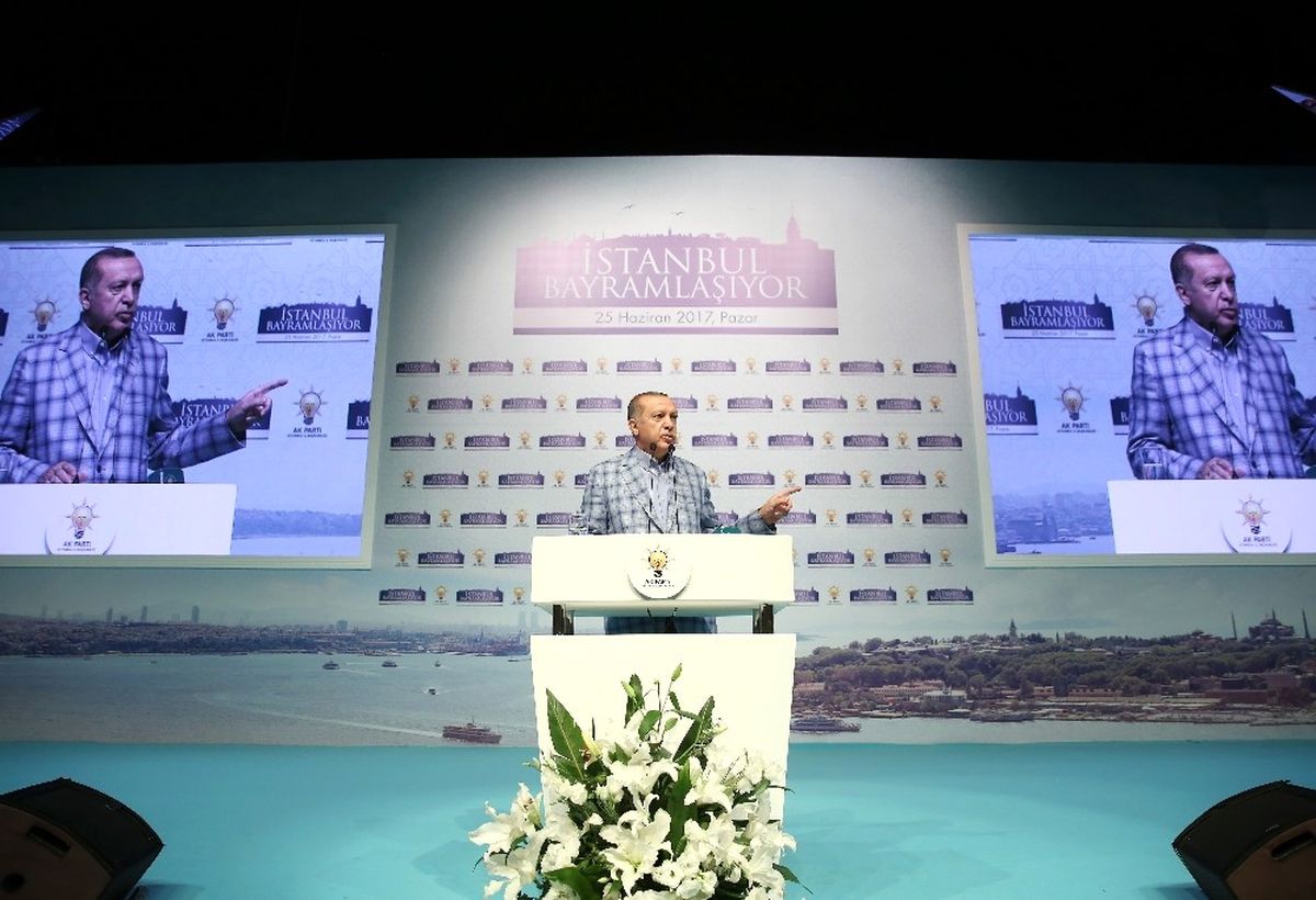 Cumhurbaşkanı Erdoğan: "Ak Parti\'nin Ana Omurgası Sapasağlam Ayaktadır"