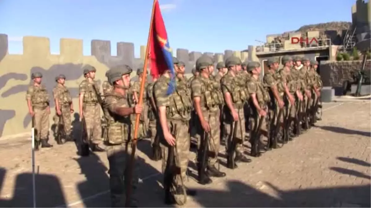 Diyarbakır Lice Ikiz Tepe Üs Bölgesinde Mehmetçiğin Ramazan Bayramı