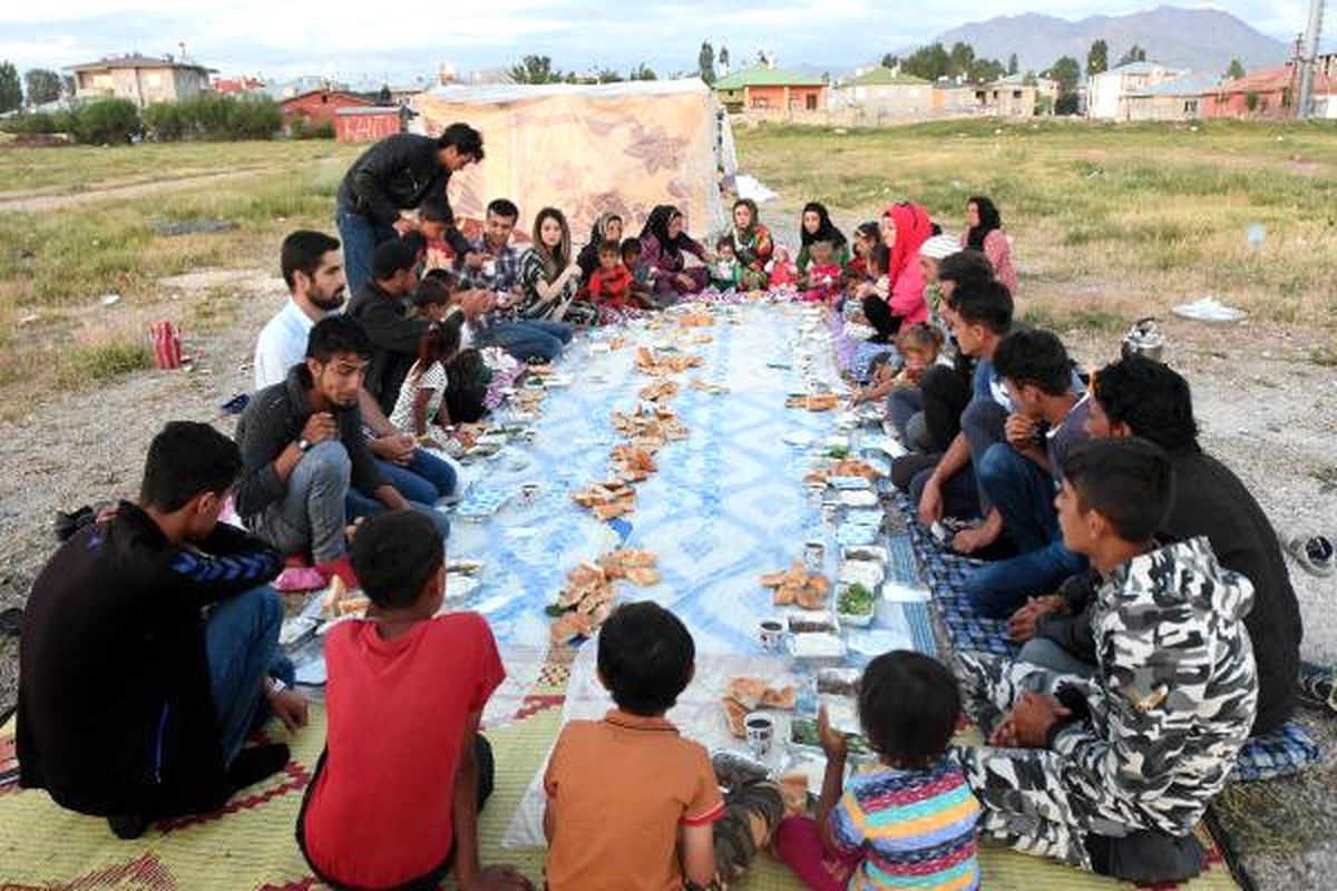 Gönüllerin \'Ahbabı\' Oldular