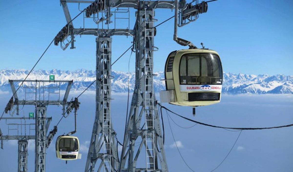 Hindistan\'da Teleferik Kablosu Koptu: 7 Ölü