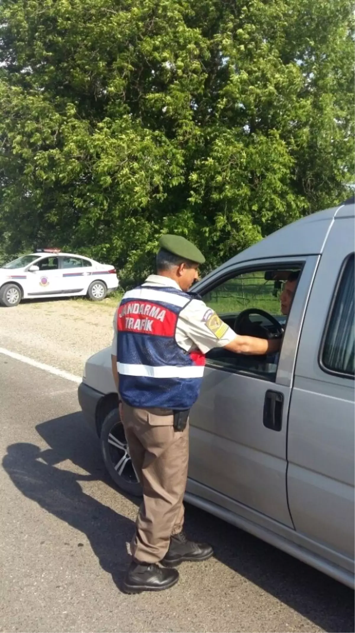 Jandarma Trafik Ekiplerinden Emniyet Kemeri Uygulaması