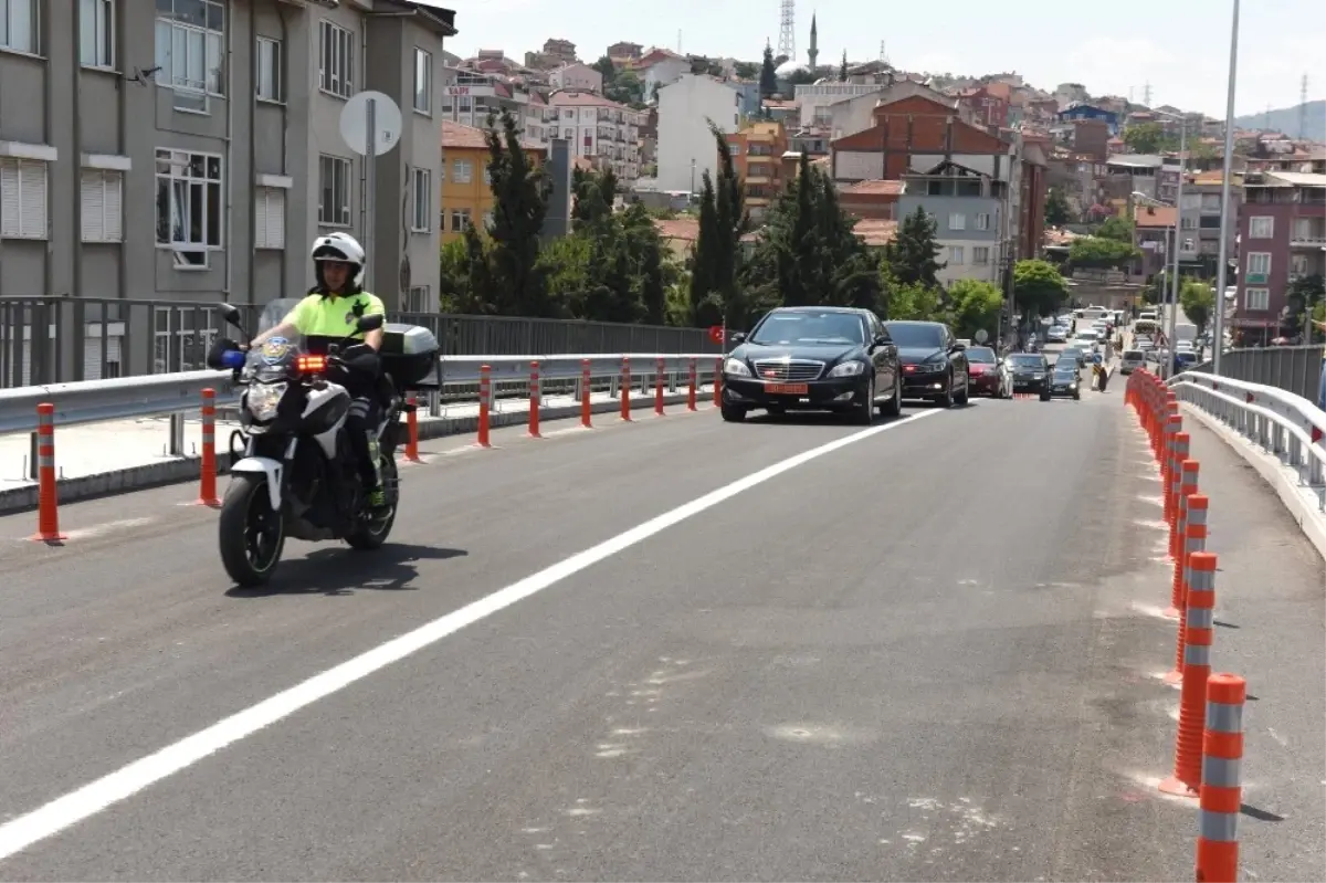 Kocaseyit Kavşağı Trafiğe Açıldı