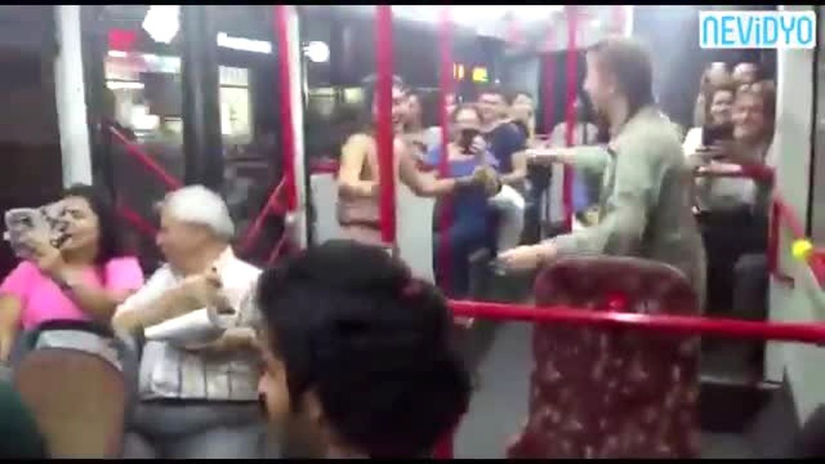 Otobüste Şenlik Var!